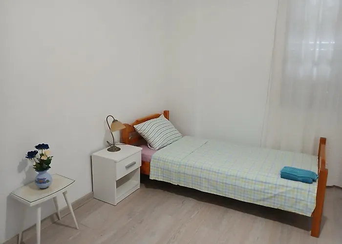 Sunny House Apartment